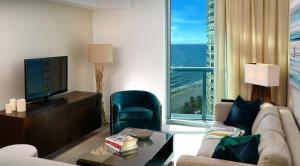 Posezení v ubytování Sole Miami, A Noble House Resort