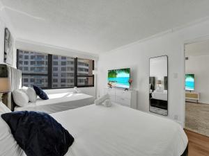 Легло или легла в стая в Cute Ocean View Condo Beach Service 1217