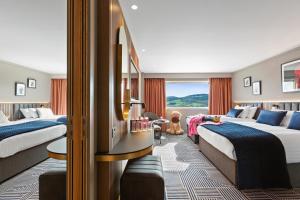 Postel nebo postele na pokoji v ubytování Talbot Hotel Clonmel