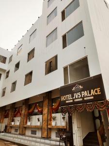 a hotel us palace building with a hotel us palace sign at HOTEL JVS PALACE in Gorakhpur