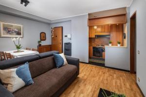 Kuchyň nebo kuchyňský kout v ubytování Apartment Forum V
