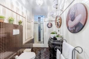 Koupelna v ubytování Casa Pitt, a Luxury 3 bedrooms Apartment in Lucca + 47 fotografií