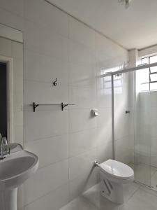 Ένα μπάνιο στο Hotel Bandeirantes de SJBV