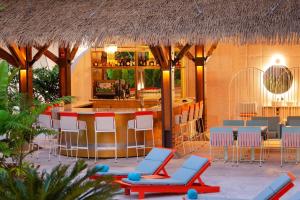 Restaurace v ubytování Hotel Aguas Claras Member of the Cayuga Collection