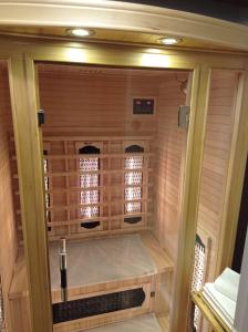 d'un sauna japonais avec douche ificialificialifici dans l'établissement Chalupa Bocza, à Nižnia Boca