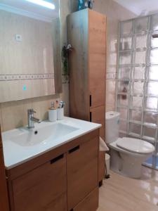 A bathroom at El Patio de Lucy