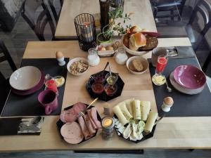 Možnosti raňajok pre hostí v ubytovaní ZUR POST - HÜLCHRATH