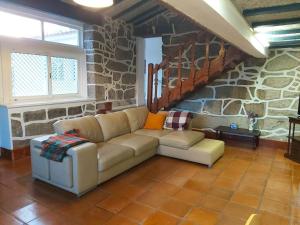 5 bedrooms chalet with private pool and wifi at Sao Pedro do Sulの見取り図または間取り図