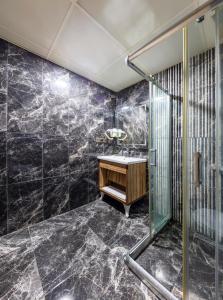 Koupelna v ubytování Dem İstanbul Airport Hotel + 37 fotografií