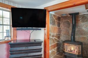 Fotografie z fotogalerie ubytování Pet-Friendly Pinehurst Home Hike, Bike and Ski! v destinaci Kellogg