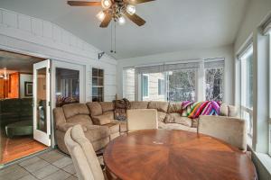 Fotografie z fotogalerie ubytování Pet-Friendly Pinehurst Home Hike, Bike and Ski! v destinaci Kellogg