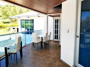 Rõdu või terrass majutusasutuses FINCA LA VEGA