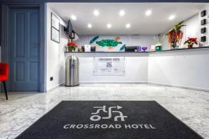 Certifikát, hodnocení, plakát nebo jiný dokument vystavený v ubytování Crossroad Hotel