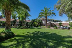 En have udenfor XPCE Rodeo Beach - Puerto Banus