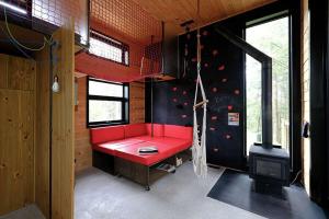 Ένα ή περισσότερα κρεβάτια σε δωμάτιο στο Cabin Zoobox 84 +10 φωτογραφίες