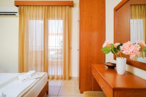 Gallery image of Ladikas apartments in Chrysi Ammoudia