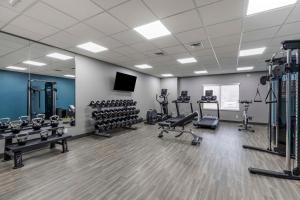 Fitness centrum a/nebo fitness zařízení v ubytování Hampton Inn Fort Collins