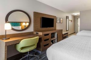 TV a/nebo společenská místnost v ubytování Hampton Inn Fort Collins