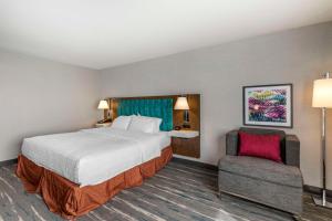 Postel nebo postele na pokoji v ubytování Hampton Inn Fort Collins