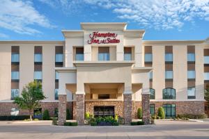 a rendering of the front of the hampton inn suites at Hampton Inn & Suites Ft Worth-Burleson in Burleson
