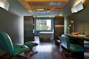 Istumisnurk majutusasutuses The Hotel Lucerne, Autograph Collection