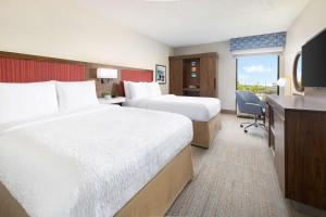 Postel nebo postele na pokoji v ubytování Hampton Inn Long Island/Islandia