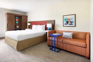 Postel nebo postele na pokoji v ubytování Hampton Inn Long Island/Islandia