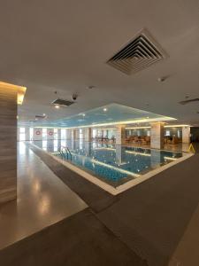 Căn hộ 2PN - Vinhomes Skylake - Luxury/Friendly 내부 또는 인근 수영장