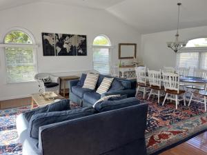 Gallery image of 5 Bedroom House Steps To Private Beaches in Harvey Cedars