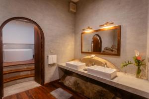 Bagno di The Cavern