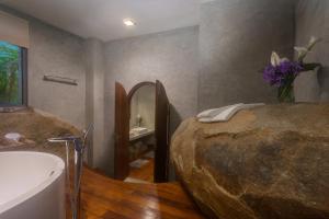 Bagno di The Cavern