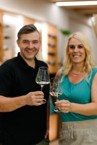 Goście zatrzymujący się w obiekcie Winzer Suite - Weingut Dietl