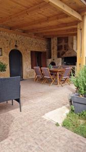 Patio alebo iná vonkajšia časť ubytovania Villa Styliani