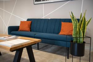 Ruang duduk di Miralago Locarno Easy Rooms