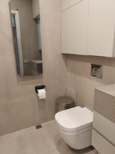 Luxurious Intimacy Hideaway - Self Check in的一间浴室