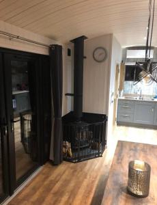 Fotografie z fotogalerie ubytování Gorestown Glamping Chalets v destinaci Drummond