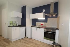 Η κουζίνα ή μικρή κουζίνα στο Petit appartement confortable