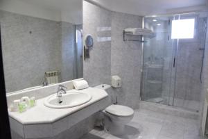 Koupelna v ubytování Hotel Delta