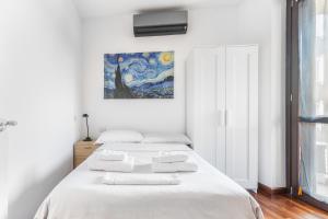 Кровать или кровати в номере Milano Certosa 2 PAX Wi-Fi - Sapri