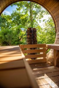Balkón alebo terasa v ubytovaní Logis Hôtel Altitude et Spa Pierre-Percée