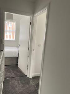 Fotografie z fotogalerie ubytování Home Sleeps5-Netflix-Parkg-Near City center Etihad v Manchesteru