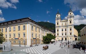O vedere generală la munți sau o vedere la munte luată de la acest hotel