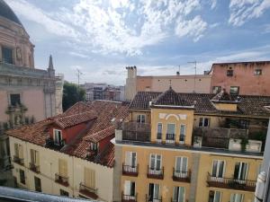 Nespecifikovaný výhled na destinaci Madrid nebo výhled na město při pohledu z apartmánu