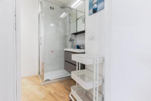 Ванная комната в Adriana Metro Suite