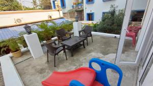 Balkoni atau teres di Sridham 100 mts from Sea Beach