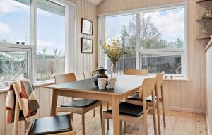 Fotografie z fotogalerie ubytování Cozy Home In Odder With Wifi v destinaci Odder
