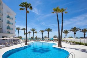 The swimming pool at or close to HSM Golden Playa