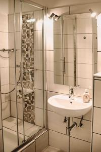 Ein Badezimmer in der Unterkunft Haus Vier Jahreszeiten am See HS 473