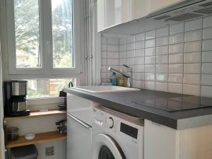 Fotografia z galérie ubytovania Appartement lumineux au Pouliguen - Proche port et plage, idéal pour vacances en famille - FR-1-392-223 v destinácii Le Pouliguen