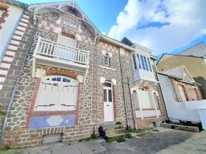Fotografia z galérie ubytovania Appartement lumineux au Pouliguen - Proche port et plage, idéal pour vacances en famille - FR-1-392-223 v destinácii Le Pouliguen